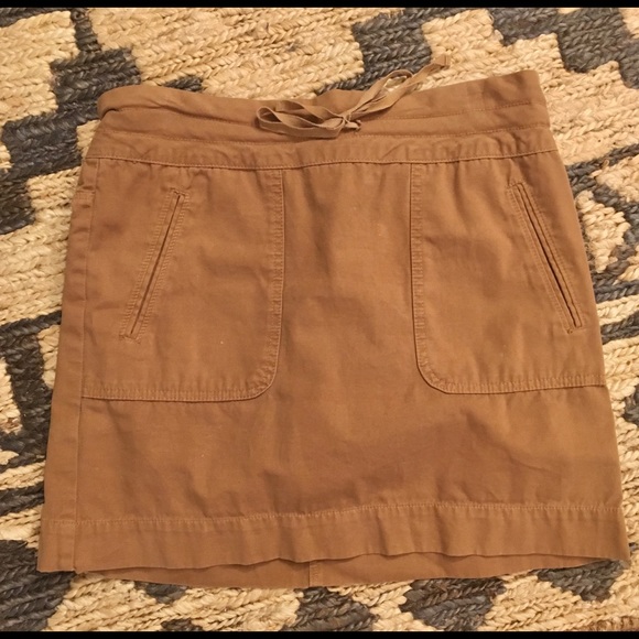 J. Crew Dresses & Skirts - J Crew Sz 4 Dark Khaki mini skirt with Pockets
